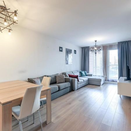 Apartmate Spacious Apartment With Balcony Oldtown For 6 People Гданск Екстериор снимка
