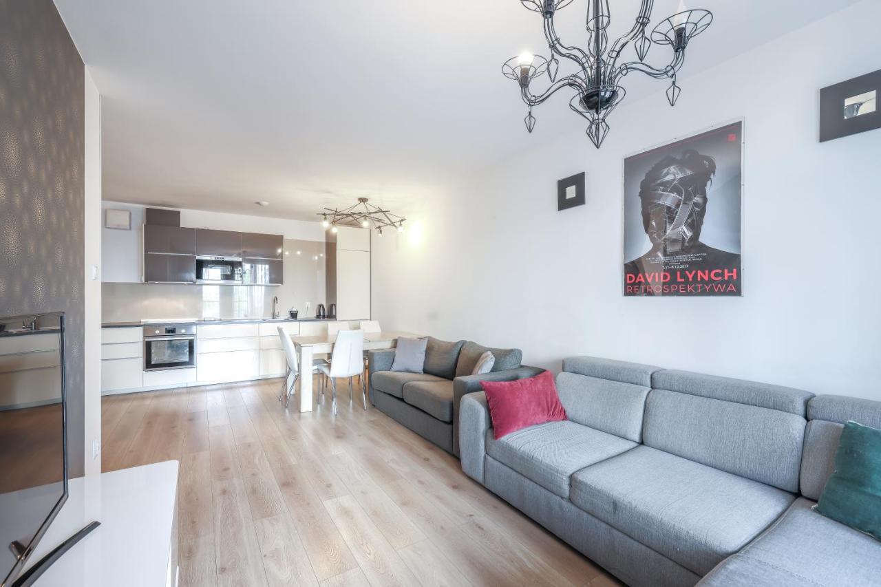 Apartmate Spacious Apartment With Balcony Oldtown For 6 People Гданск Екстериор снимка