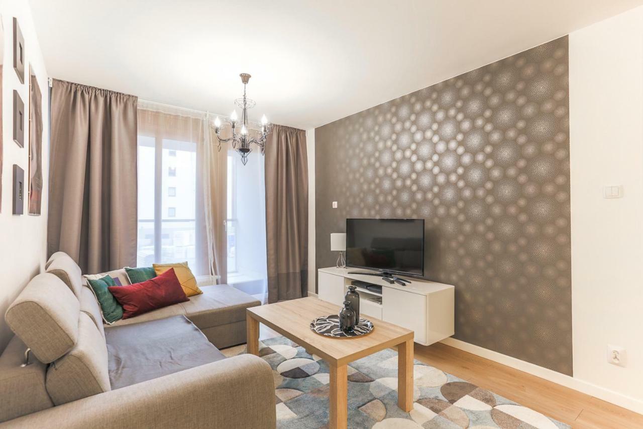 Apartmate Spacious Apartment With Balcony Oldtown For 6 People Гданск Екстериор снимка