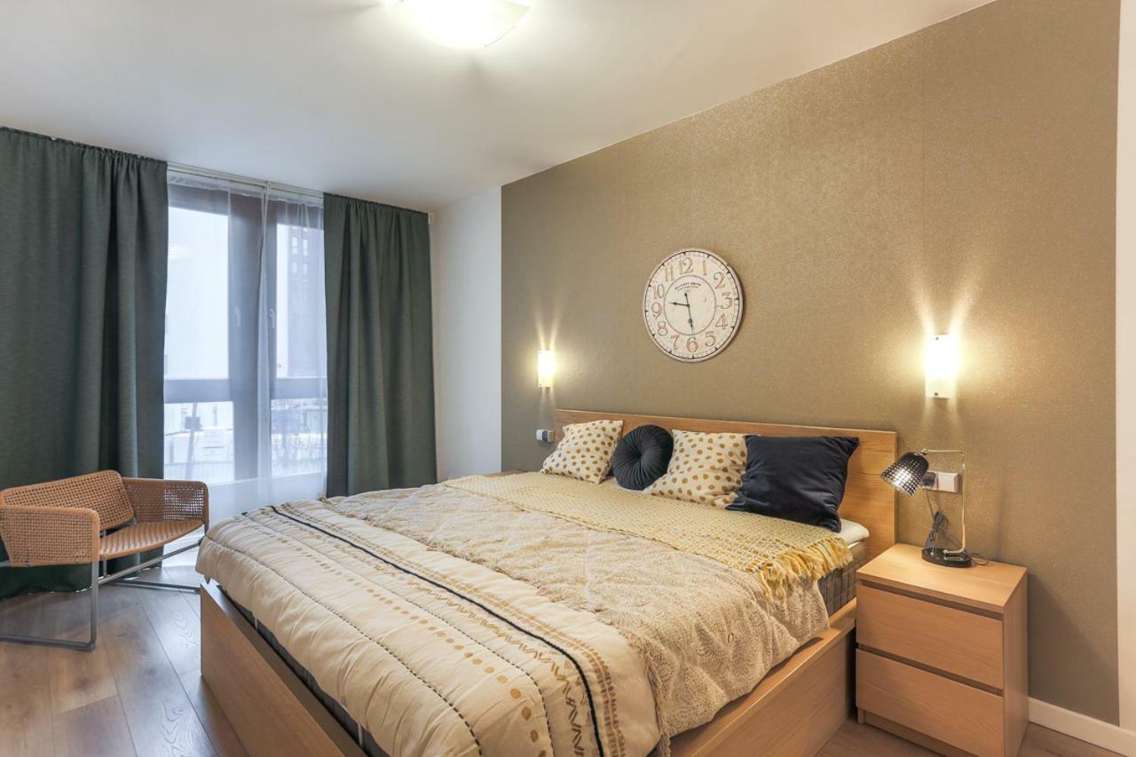 Apartmate Spacious Apartment With Balcony Oldtown For 6 People Гданск Екстериор снимка